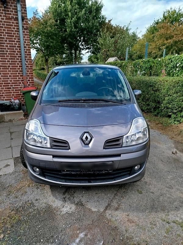Grau Gebraucht 2009 Renault Modus Van / Kleinbus | 2.300 € - Bild 1/4