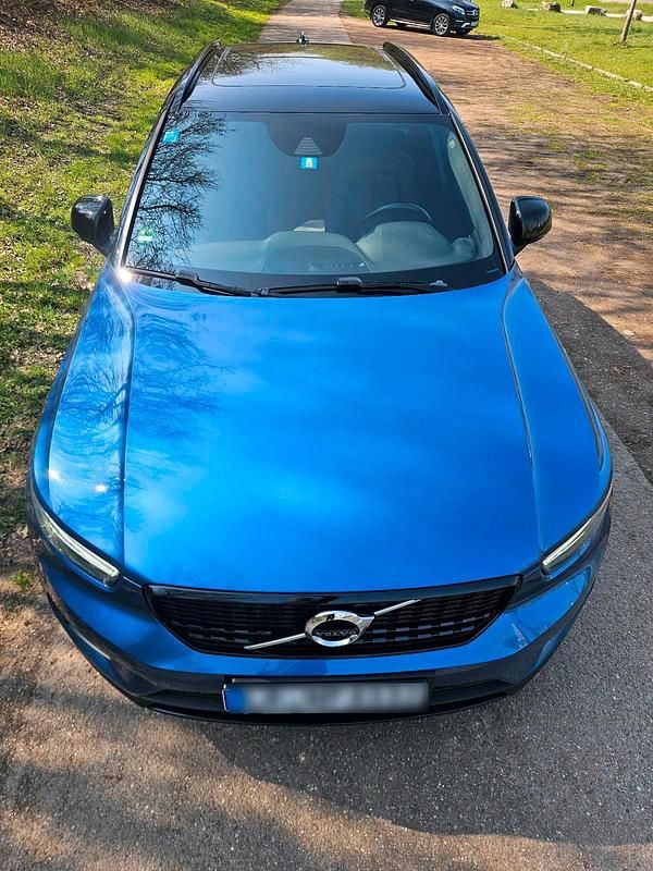 Gebraucht Volvo XC40 250 PS (183 kW) 2020 Blau SUV