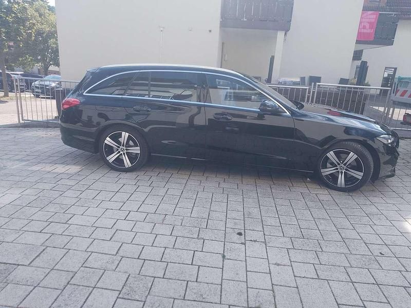 Schwarz Gebraucht 2023 Mercedes C200 Kombi | 32.000 € (Superpreis) - Bild 1/4