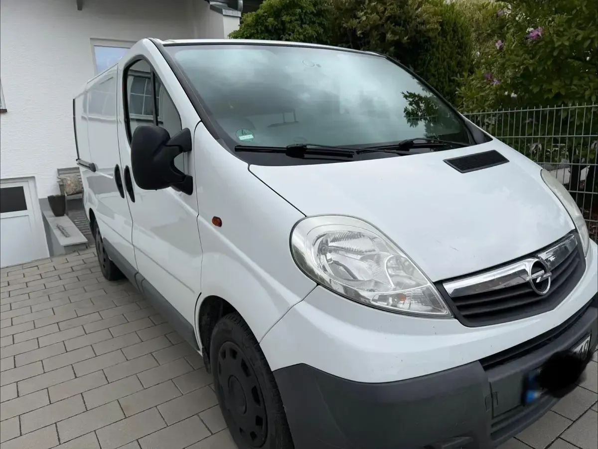 Gebraucht Opel Vivaro 90 PS (66 kW) 2012 Weiß Van / Kleinbus