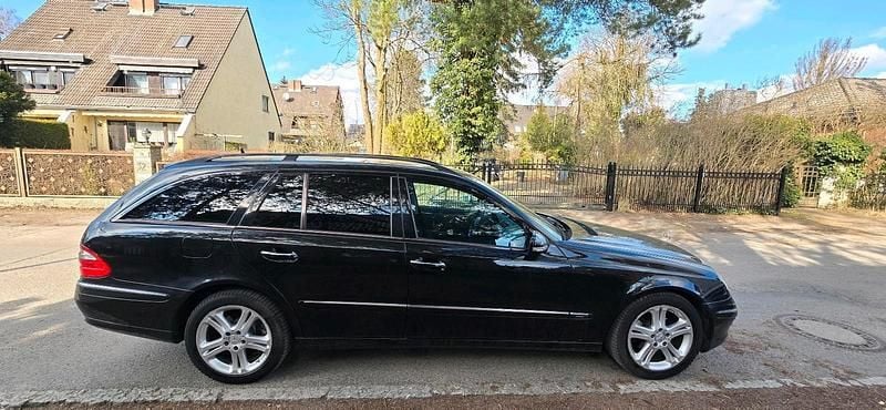 Gebraucht Mercedes E280 190 PS (139 kW) 2008 Schwarz Kombi