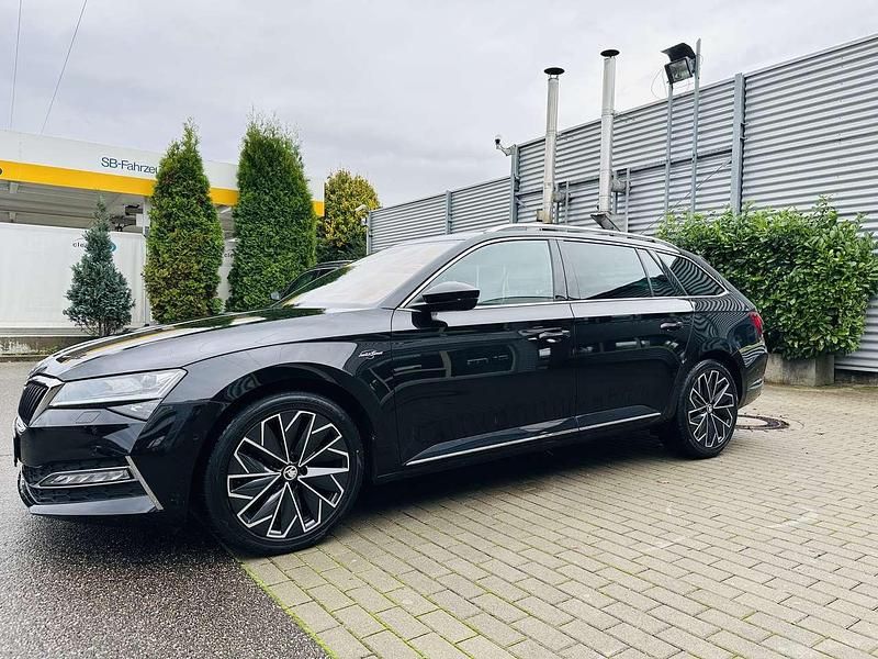 Schwarz Gebraucht 2022 Skoda Superb Business Line Kombi | 32.500 € (Fairer Preis) - Bild 1/4