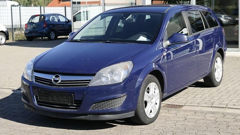 Blau Gebraucht 2010 Opel Astra Edition Limousine | 890 € (Superpreis) - Bild 1/4