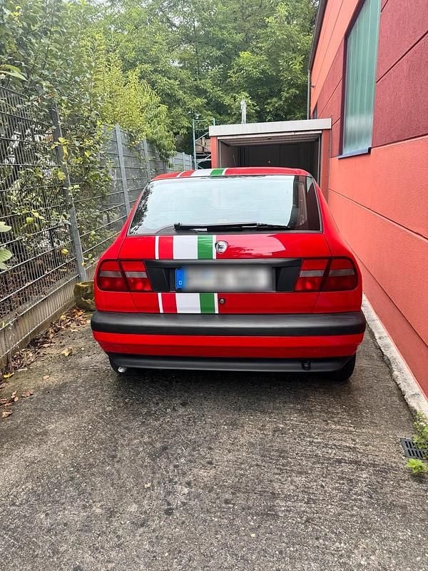 Gebraucht Lancia Delta 1993 Rot Kleinwagen