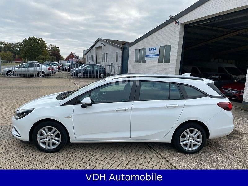 Gebraucht Opel Astra Edition 110 PS (80 kW) 2017 Weiß Kombi