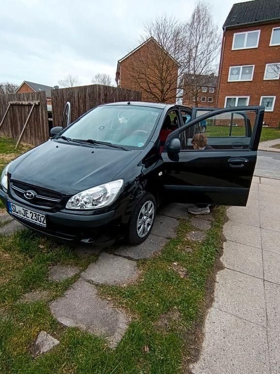 Gebraucht Hyundai Getz 67 PS (49 kW) 2009 Schwarz Kleinwagen