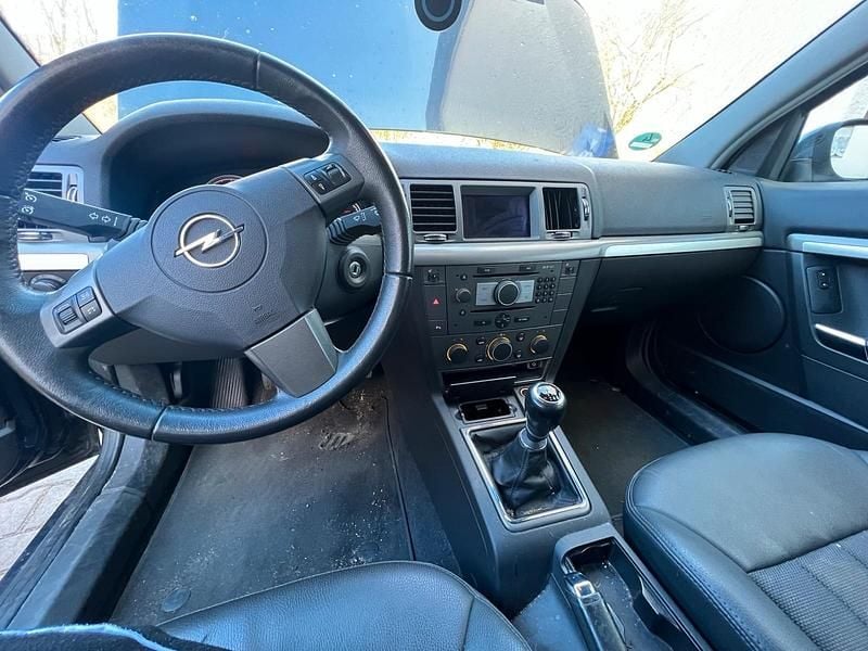Gebraucht Opel Vectra 150 PS (110 kW) 2008 Blau Kombi