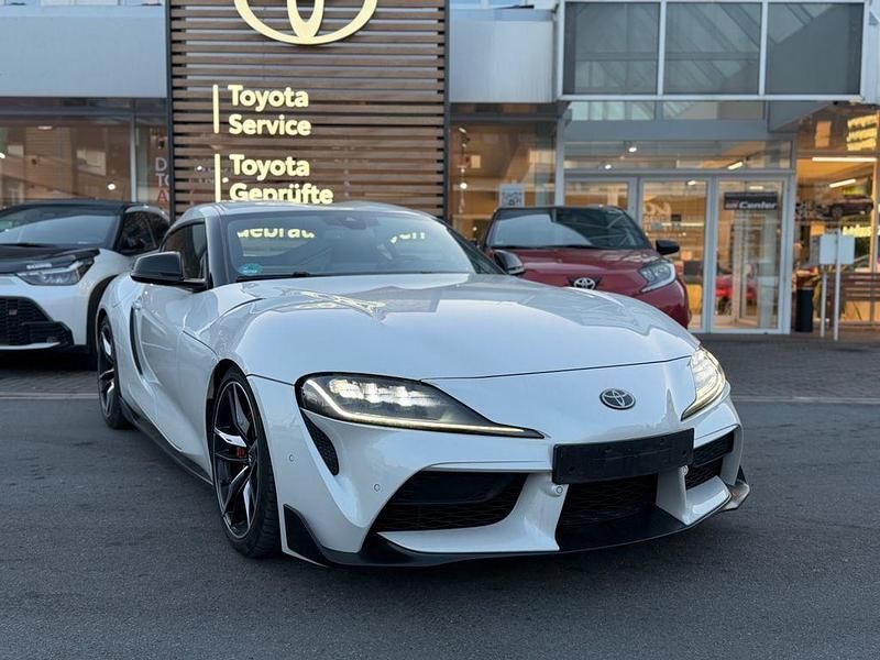 Weiß Gebraucht 2021 Toyota Supra Plus Coupé | 49.990 € (Fairer Preis) - Bild 1/4