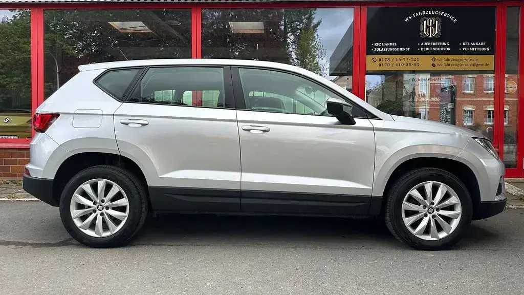 Usado Seat Ateca Style 150 CV (110 kW) 2017 Plateado SUV