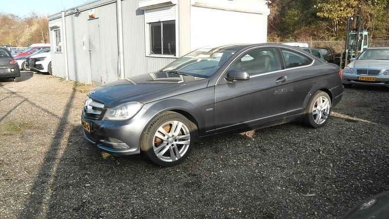 Grau Gebraucht 2012 Mercedes C220 Coupé | 3.600 € (Guter Preis) - Bild 1/4