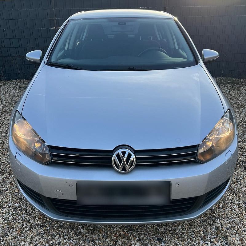 Gebraucht VW Golf VI 110 PS (80 kW) 2009 Silber Kleinwagen