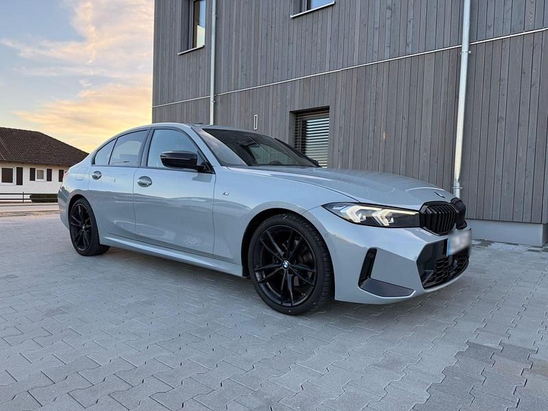 Gebraucht BMW 320 Shadowline 190 PS (139 kW) 2024 Grau Limousine