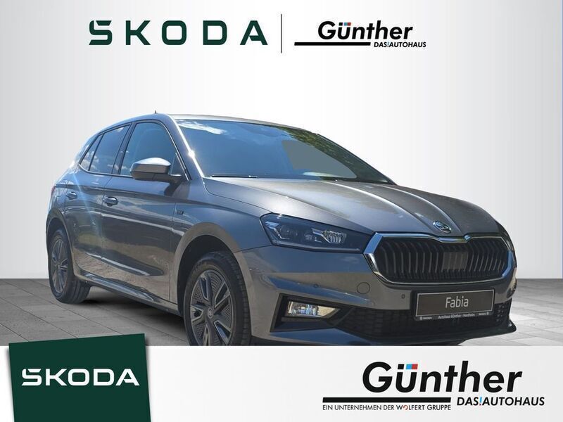 Grau (graphitegrau metallic) Neu 2025 Skoda Fabia Tour Limousine | 22.451 € (Etwas zu teuer) - Bild 1/4