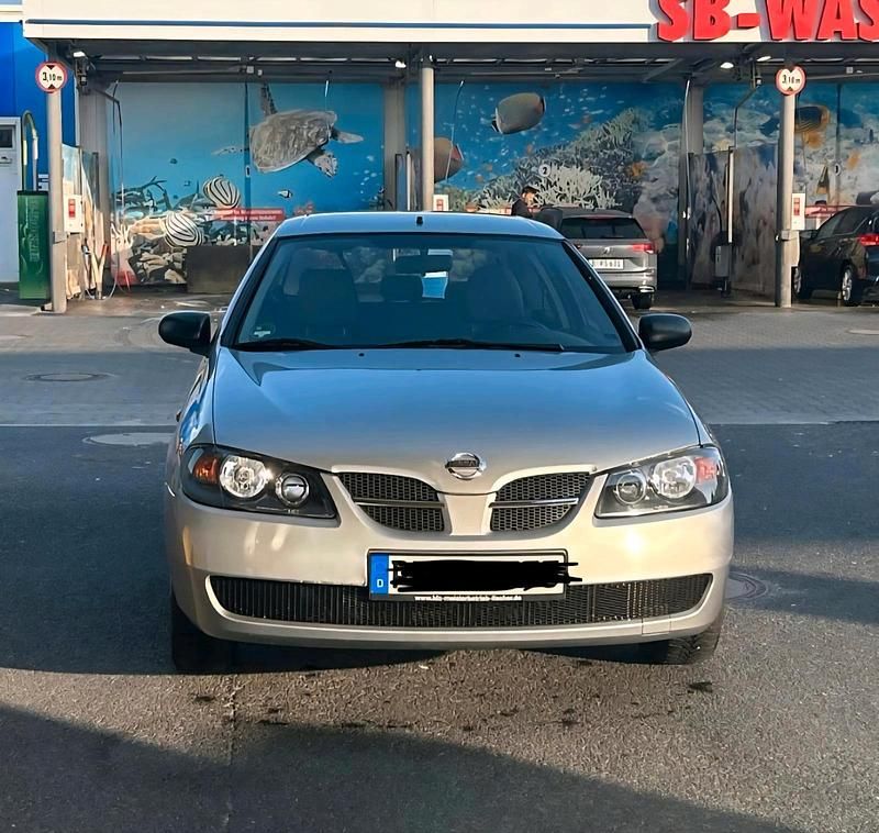 Andere farben Gebraucht 2004 Nissan Almera Kleinwagen | 2.500 € (Etwas zu teuer) - Bild 1/4
