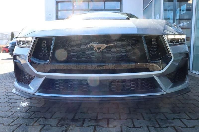 Neu Ford Mustang GT Convertible 446 PS (328 kW) 2026 Iconicsilver metallic Cabrio