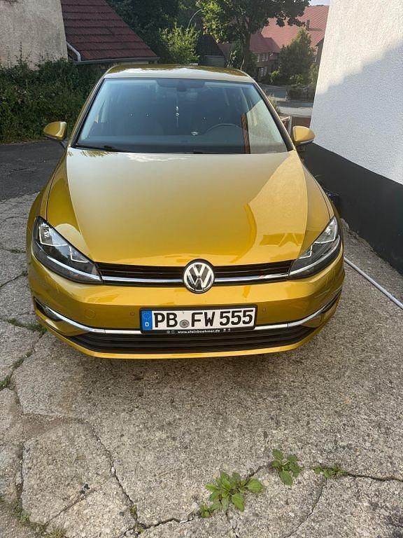 Gold Gebraucht 2018 VW Golf VII Join Limousine | 14.000 € (Fairer Preis) - Bild 1/4