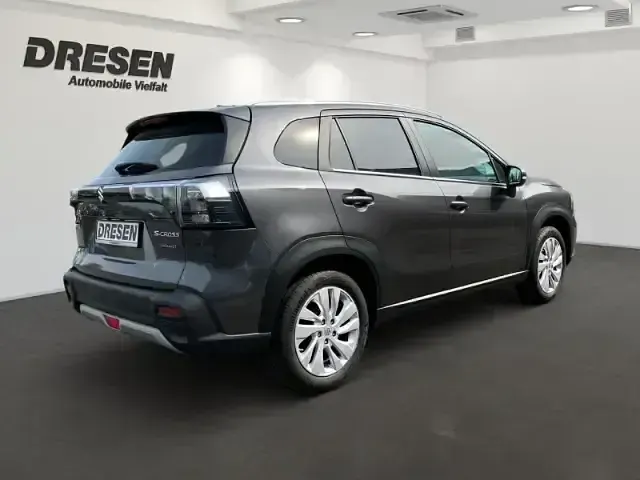Gebraucht Suzuki SX4 S-Cross Comfort 116 PS (85 kW) 2024 Titan dark gray pearl metallic (metallic) SUV