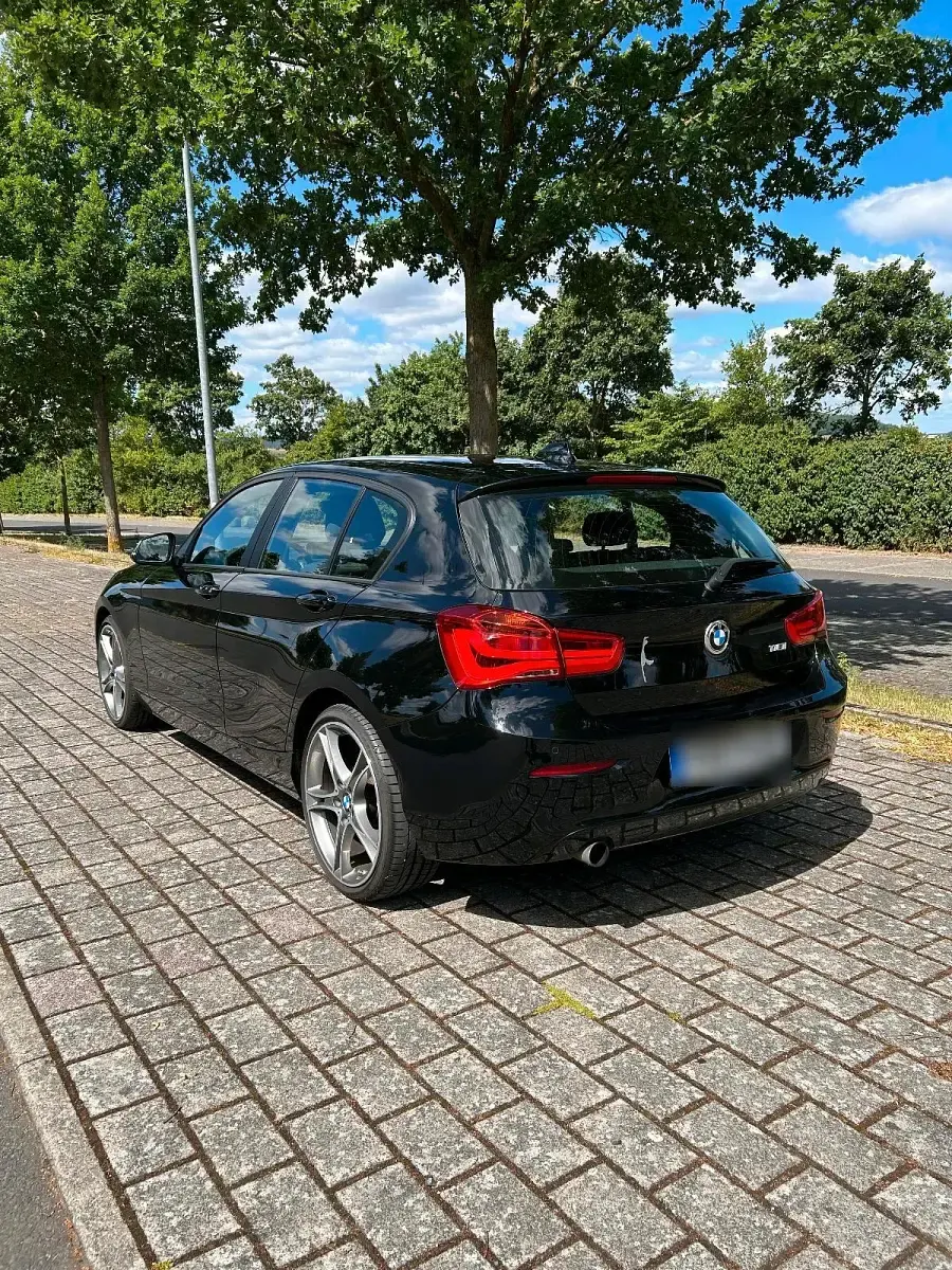 Gebraucht BMW 118 136 PS (100 kW) 2017 Schwarz Limousine