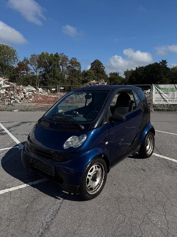 Schwarz Gebraucht 2002 Smart ForTwo Coupé Kleinwagen | 1.650 € (Fairer Preis) - Bild 1/4