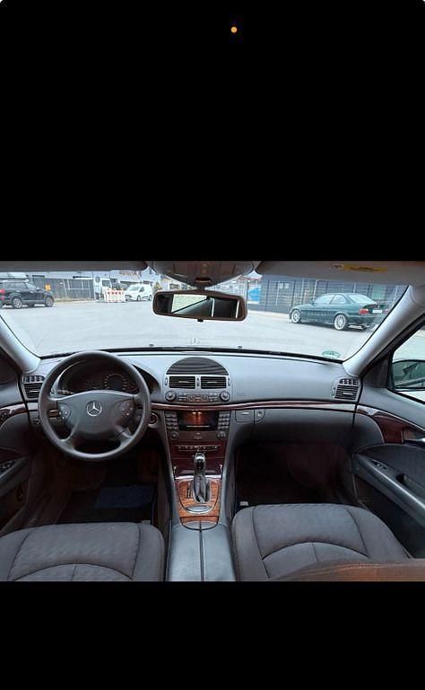 Gebraucht Mercedes 240 179 PS (131 kW) 2003 Blau Limousine