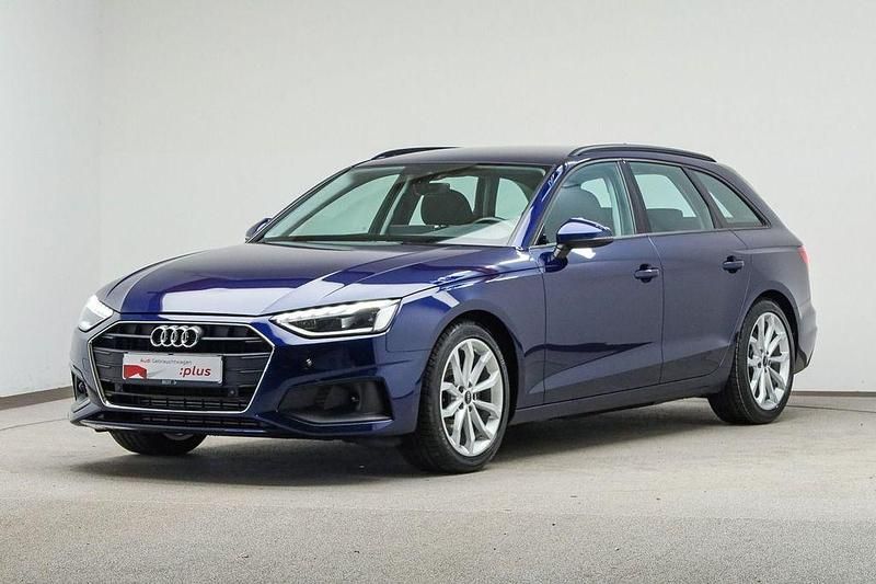 Gebraucht Audi A4 Performance 150 PS (110 kW) 2023 Navarrablau metallic (metallic) Kombi