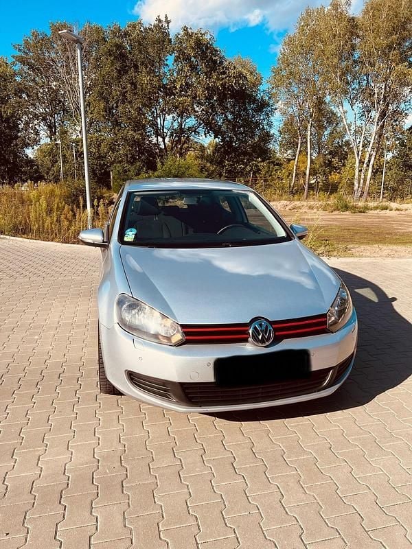 Silber Gebraucht 2009 VW Golf VI Limousine | 5.999 € (Fairer Preis) - Bild 1/4