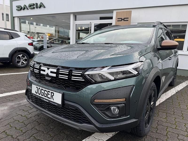 Neu Dacia Jogger Extreme 110 PS (80 kW) 2025 Grün Van / Kleinbus