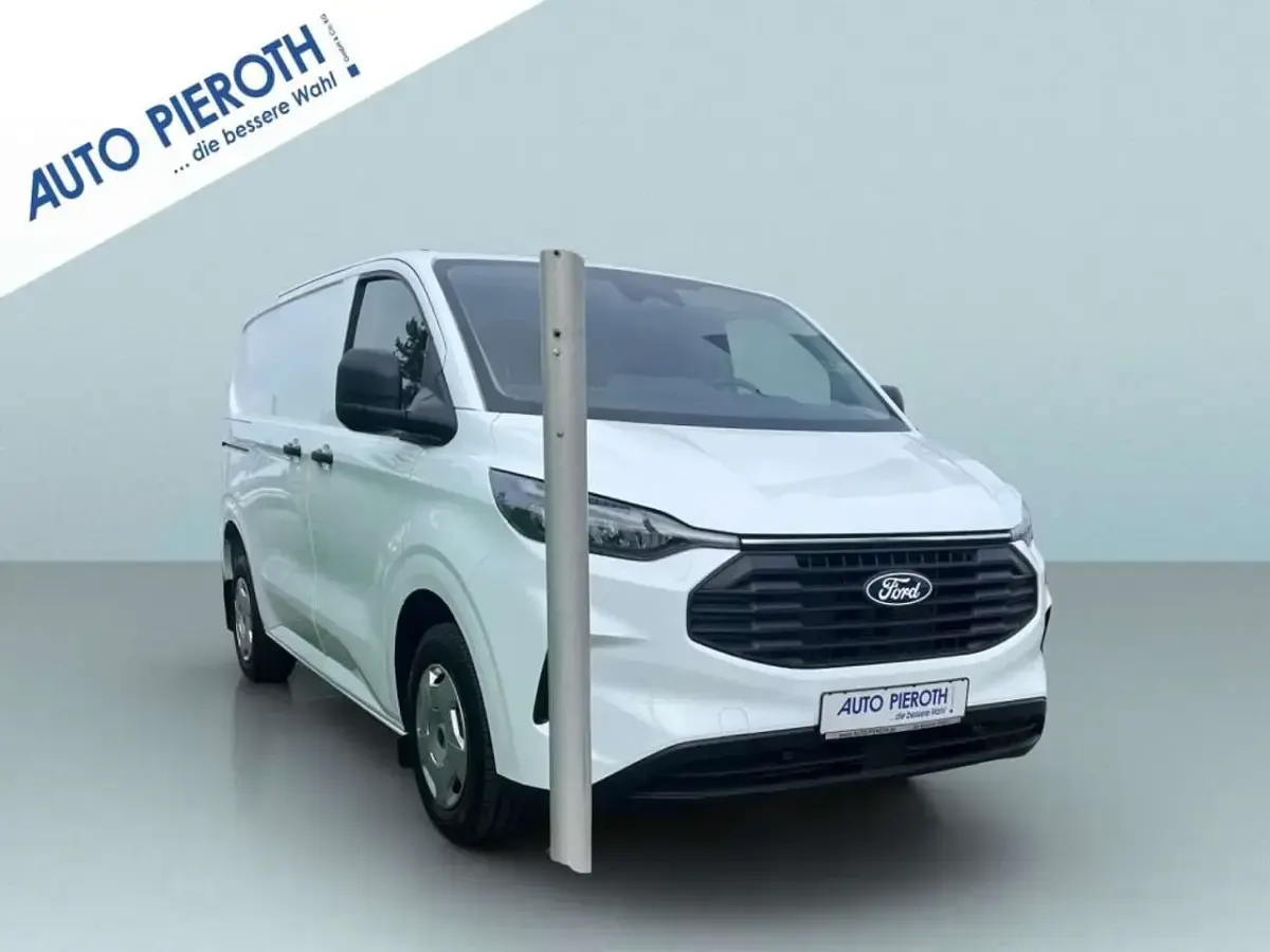 Gebraucht Ford Transit Custom Trend 136 PS (100 kW) 2024 Frozen white Pickup