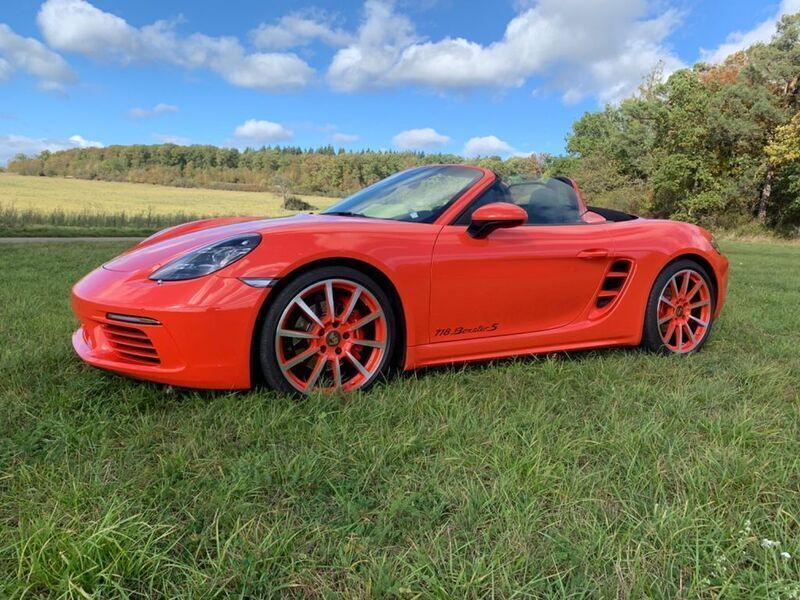 Orange Gebraucht 2017 Porsche 718 Boxster Chrono Cabrio | 61.900 € (Superpreis) - Bild 1/4