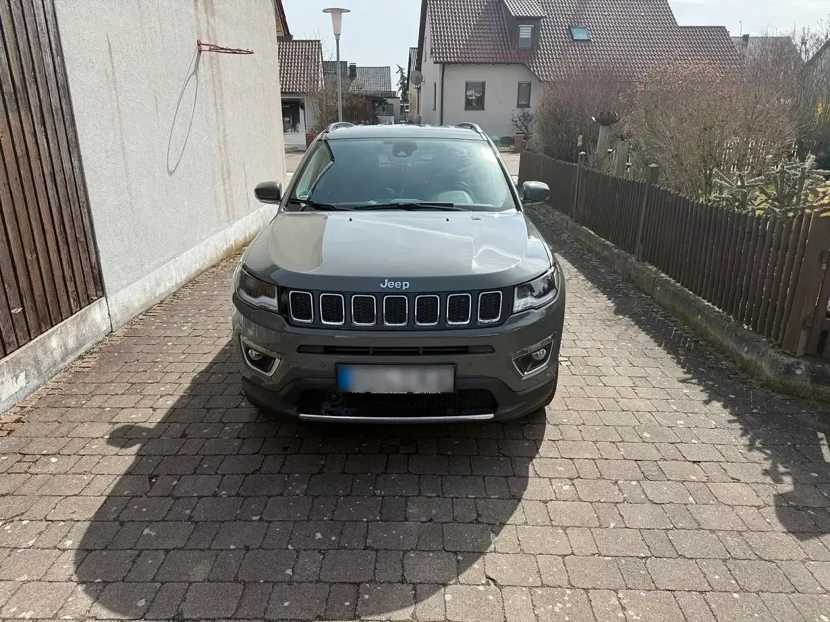 Usata Jeep Compass 170 CV (125 kW) 2019 Grigio SUV