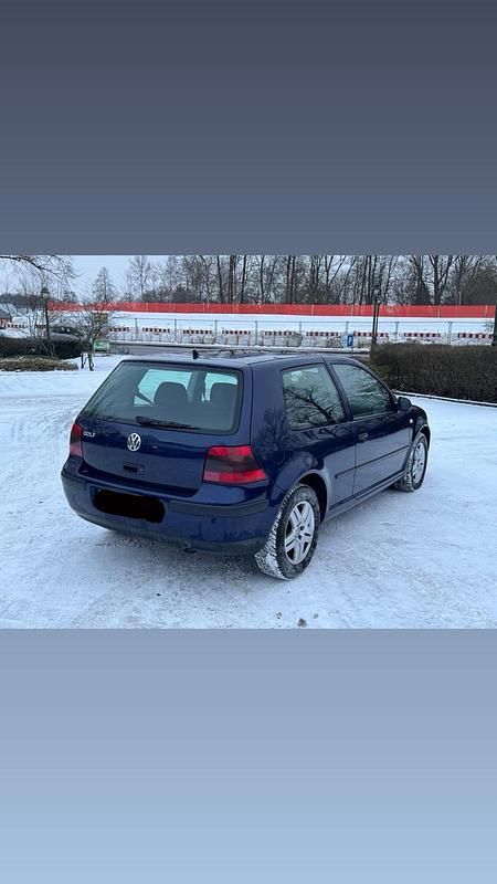 Gebraucht VW Golf IV 75 PS (55 kW) 2002 Blau Kleinwagen