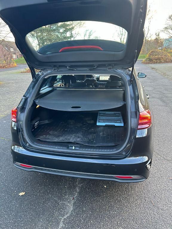 Gebraucht Kia Ceed 136 PS (100 kW) 2021 Schwarz Kleinwagen