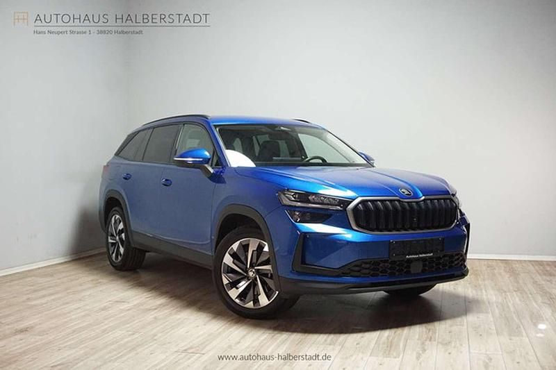 Race blue metallic (metallic) Gebraucht 2024 Skoda Kodiaq Lounge SUV | 42.789 € (Guter Preis) - Bild 1/3