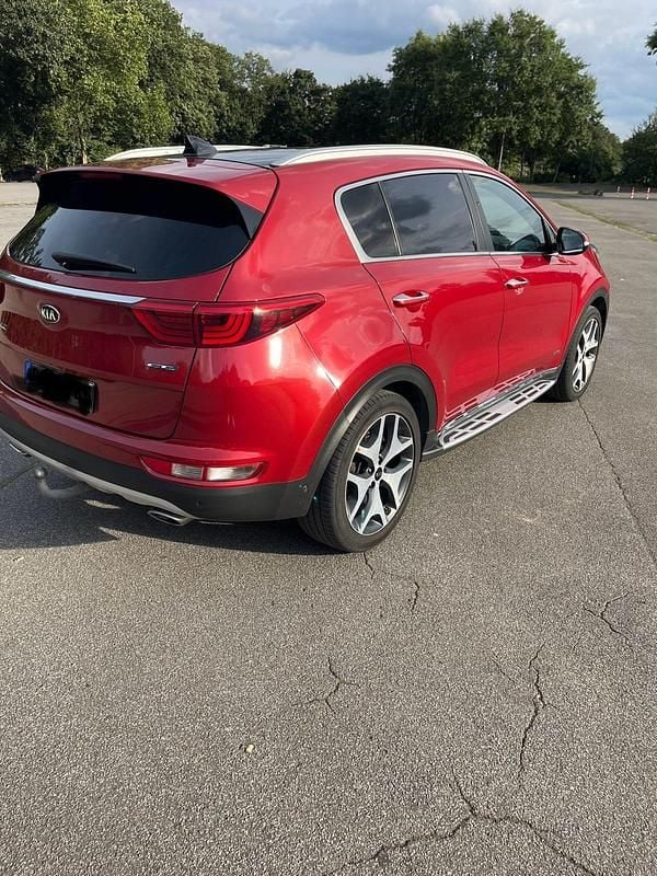 Rot Gebraucht 2016 Kia Sportage GT-Line SUV | 13.999 € (Fairer Preis) - Bild 1/4