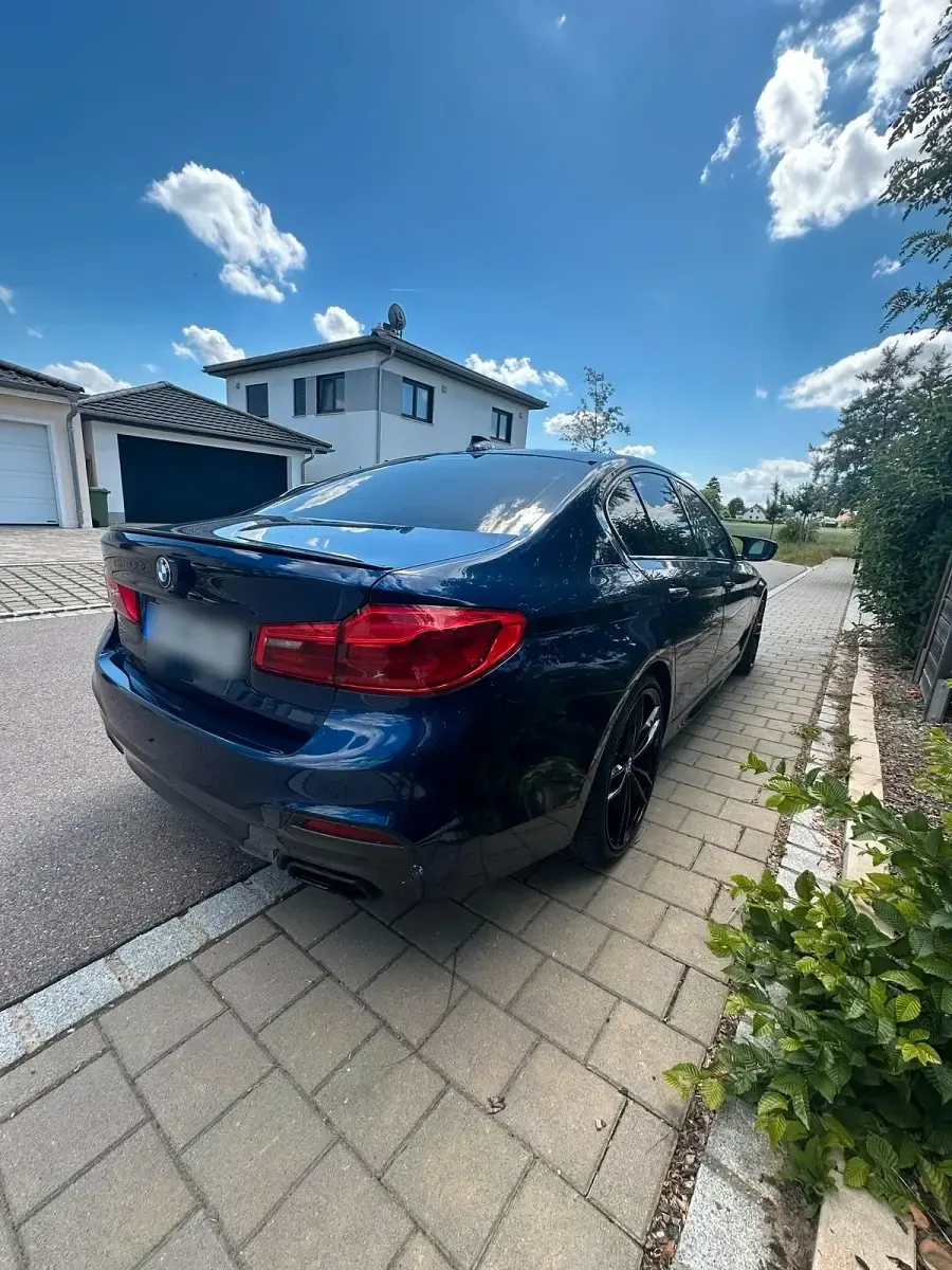 Gebraucht BMW M550 462 PS (339 kW) 2017 Blau Limousine