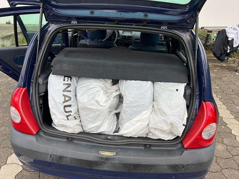 Gebraucht Renault Clio II Authentique 58 PS (42 kW) 2003 Limousine