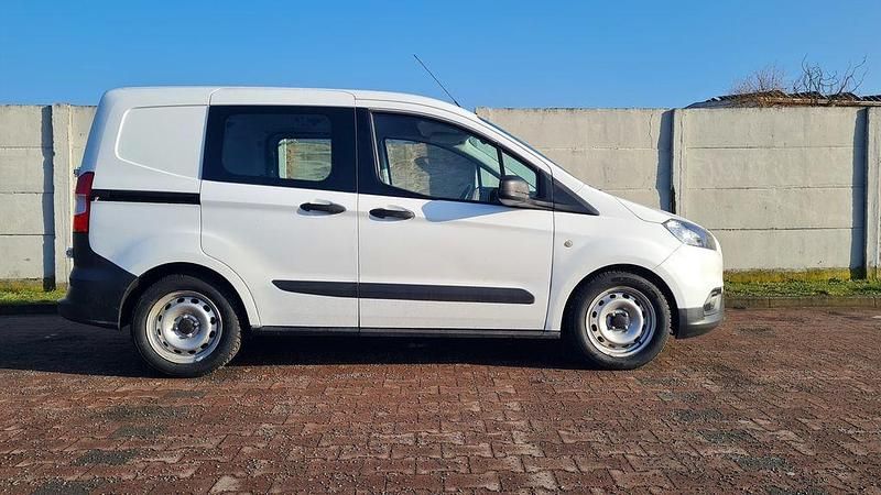Second-hand Ford Transit 75 CP (55 kW) 2021 Alb Monovolum