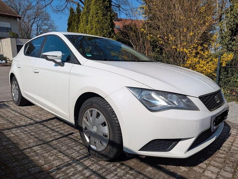 Gebraucht Seat Leon Reference 105 PS (77 kW) 2013 Weiß Limousine