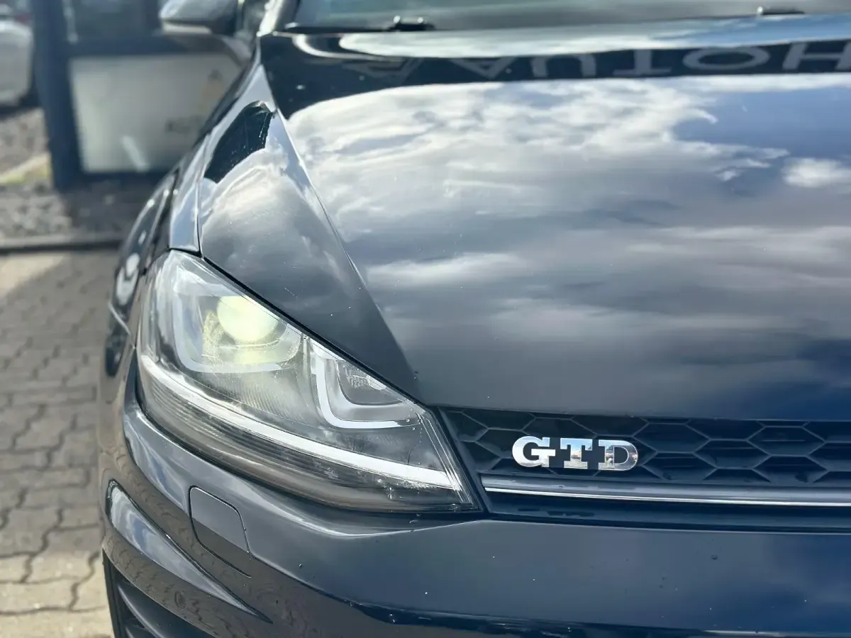 Gebraucht VW Golf VII GTD 184 PS (135 kW) 2014 Schwarz Limousine