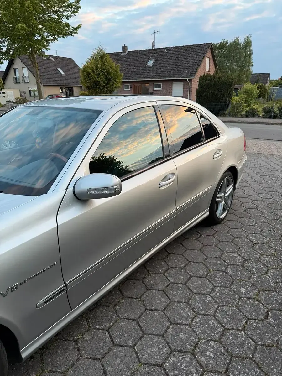 Gebraucht Mercedes E500 306 PS (225 kW) 2004 Silber Limousine