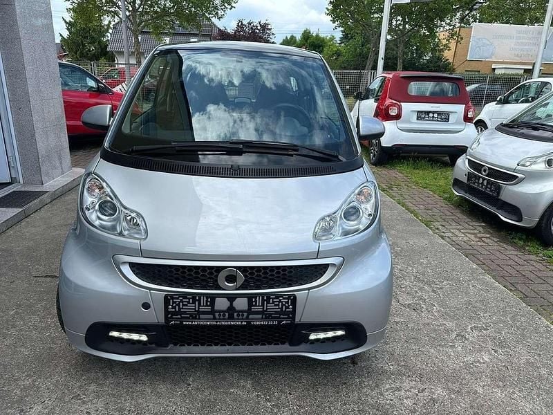 Silber Gebraucht 2013 Smart ForTwo Coupé Passion Coupé | 6.990 € (Fairer Preis) - Bild 1/4