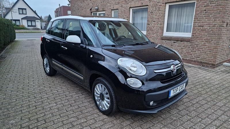 Schwarz Gebraucht 2014 Fiat 500L Lounge Van / Kleinbus | 7.500 € (Fairer Preis) - Bild 1/4