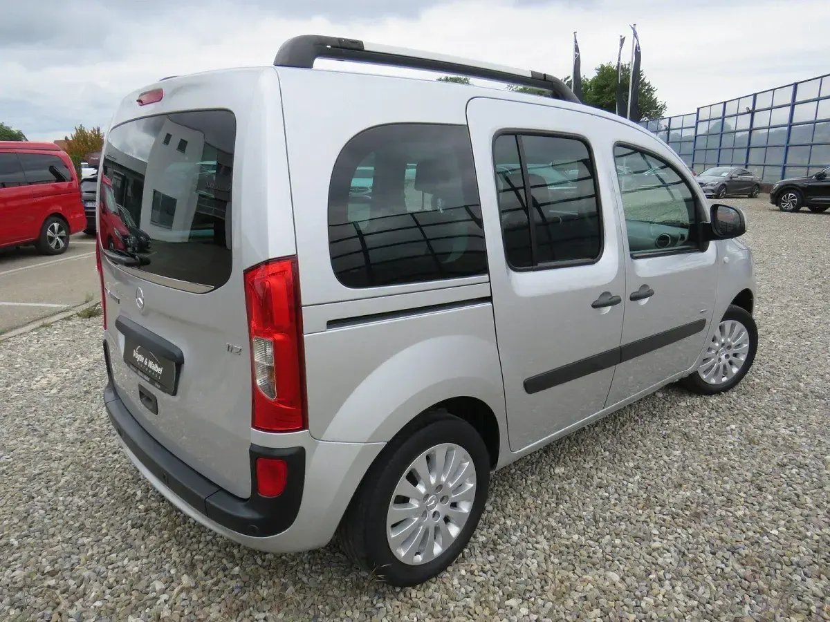 Gebraucht Mercedes Citan 112 Edition 114 PS (83 kW) 2017 Silber Van / Kleinbus