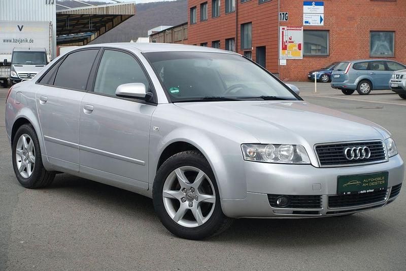 Gebraucht Audi A4 Ambiente 101 PS (74 kW) 2004 Silber Limousine