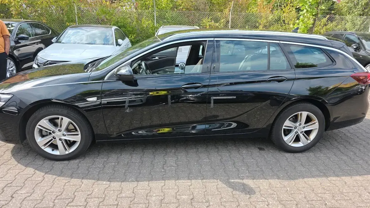 Gebraucht Opel Insignia 174 PS (127 kW) 2026 Schwarz Kombi