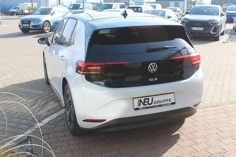 Gebraucht VW ID.3 Pro Performance 150 kW (204 PS) 2023 Weiß Kleinwagen
