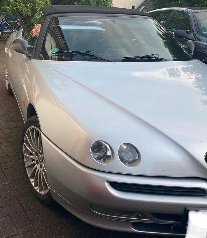 Silber Gebraucht 1998 Alfa Romeo Spider Cabrio | 3.500 € (Guter Preis) - Bild 1/4