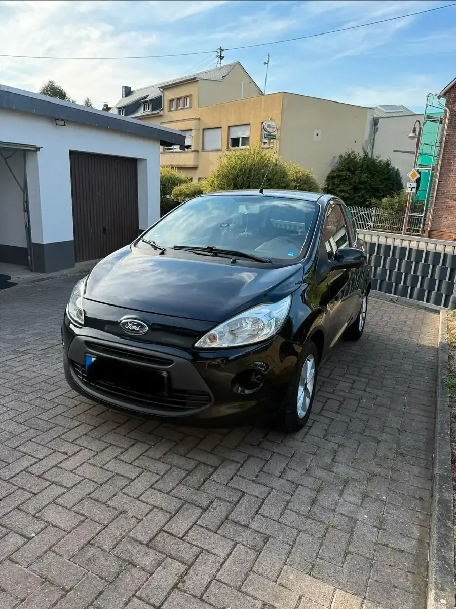 Gebraucht Ford Ka 69 PS (50 kW) 2014 Schwarz Kleinwagen
