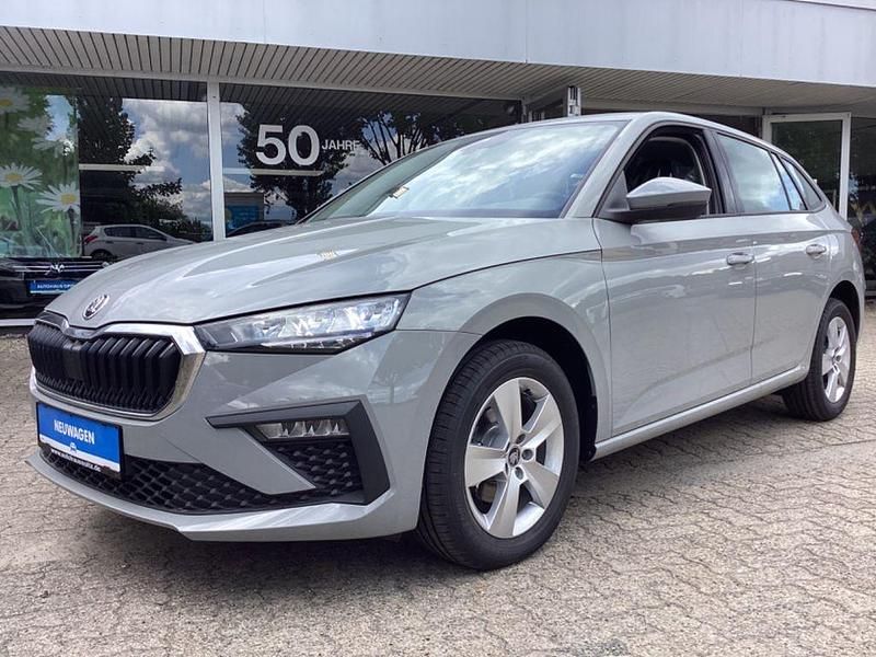Neu Skoda Scala 116 PS (85 kW) 2025 Grau Kleinwagen