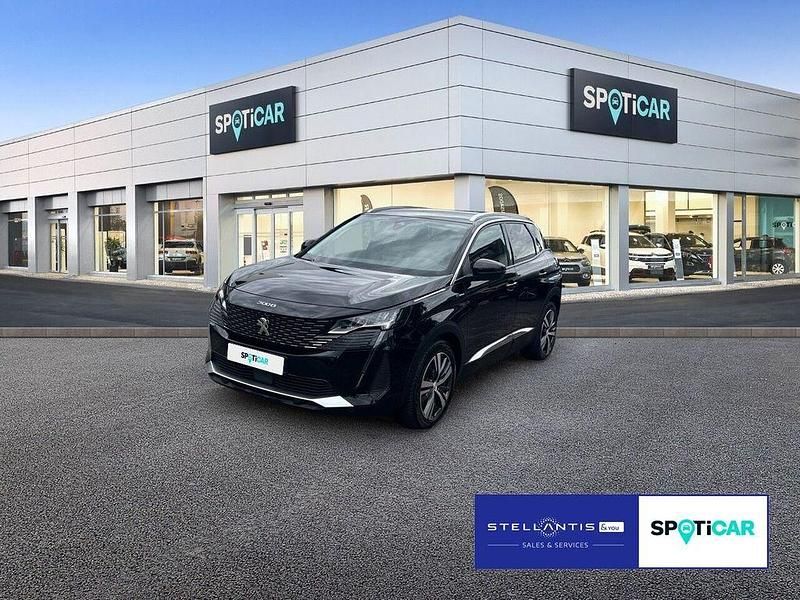 Schwarz Gebraucht 2023 Peugeot 5008 Active Van / Kleinbus | 25.890 € (Superpreis) - Bild 1/4